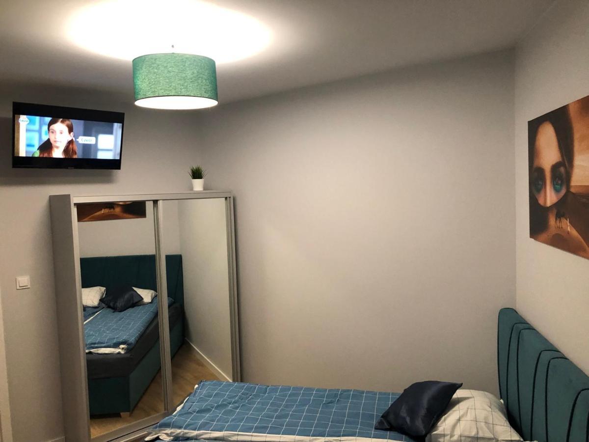 Klimatyzowany Apartament Egipt Z Sauna I Miejscem Parkingowym 凯尔采 外观 照片