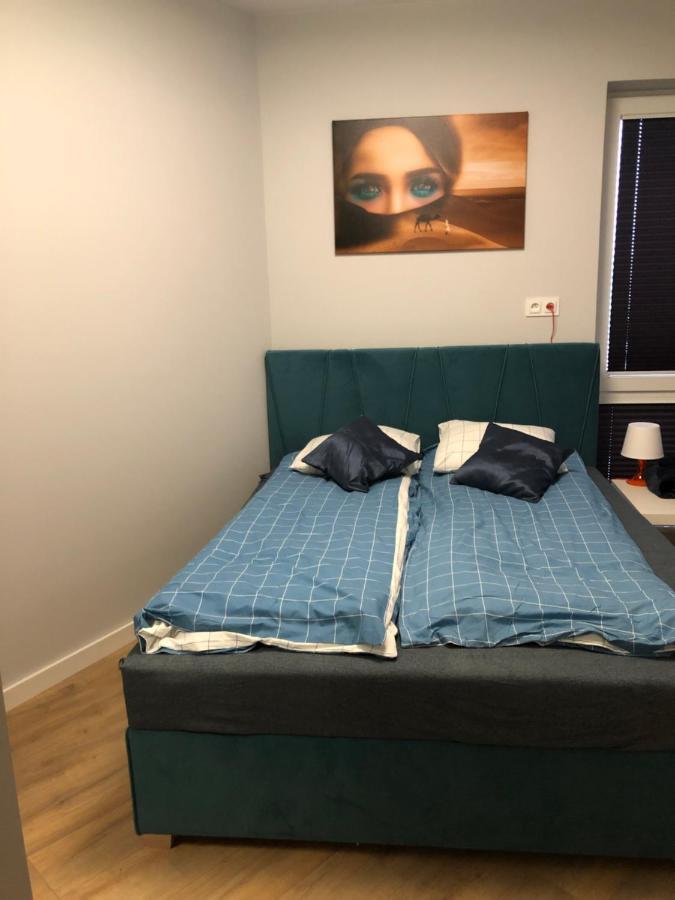 Klimatyzowany Apartament Egipt Z Sauna I Miejscem Parkingowym 凯尔采 外观 照片