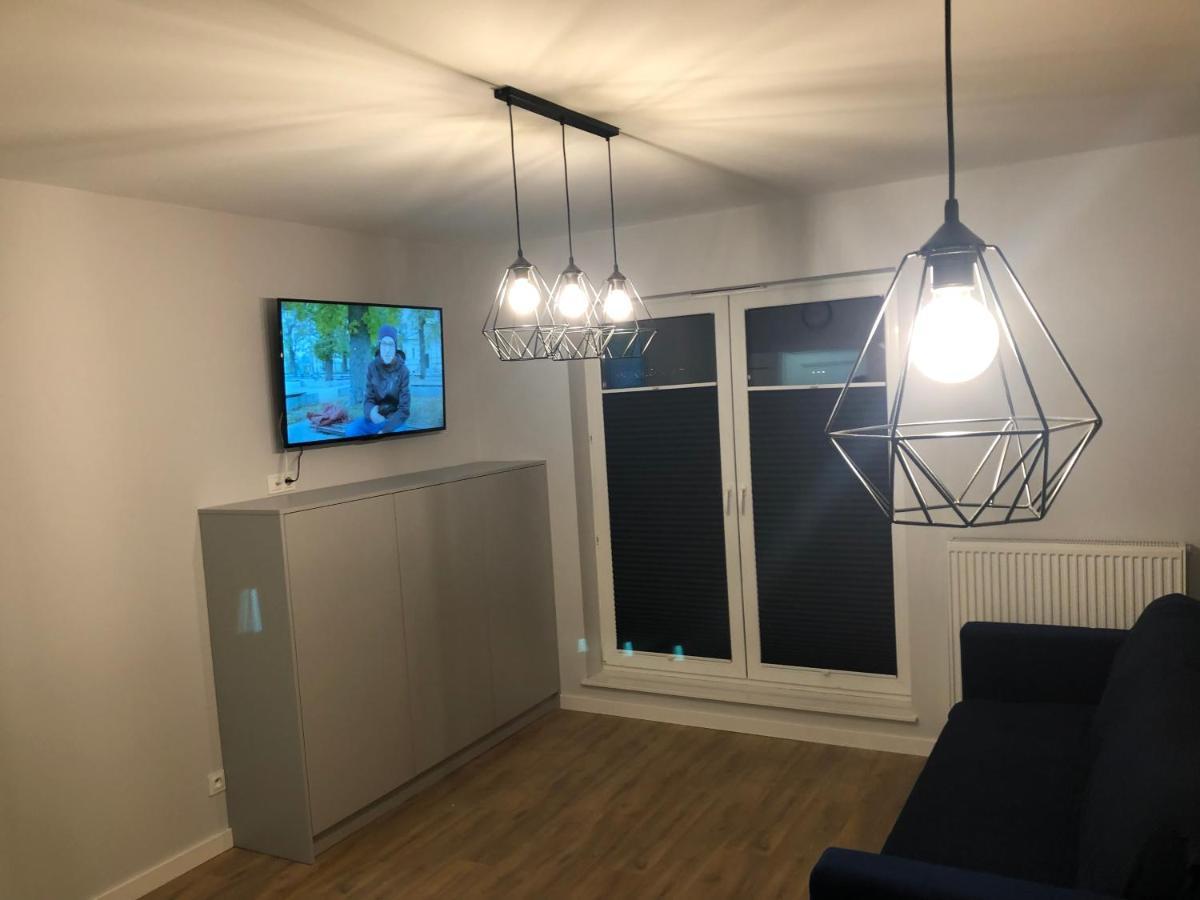 Klimatyzowany Apartament Egipt Z Sauna I Miejscem Parkingowym 凯尔采 外观 照片