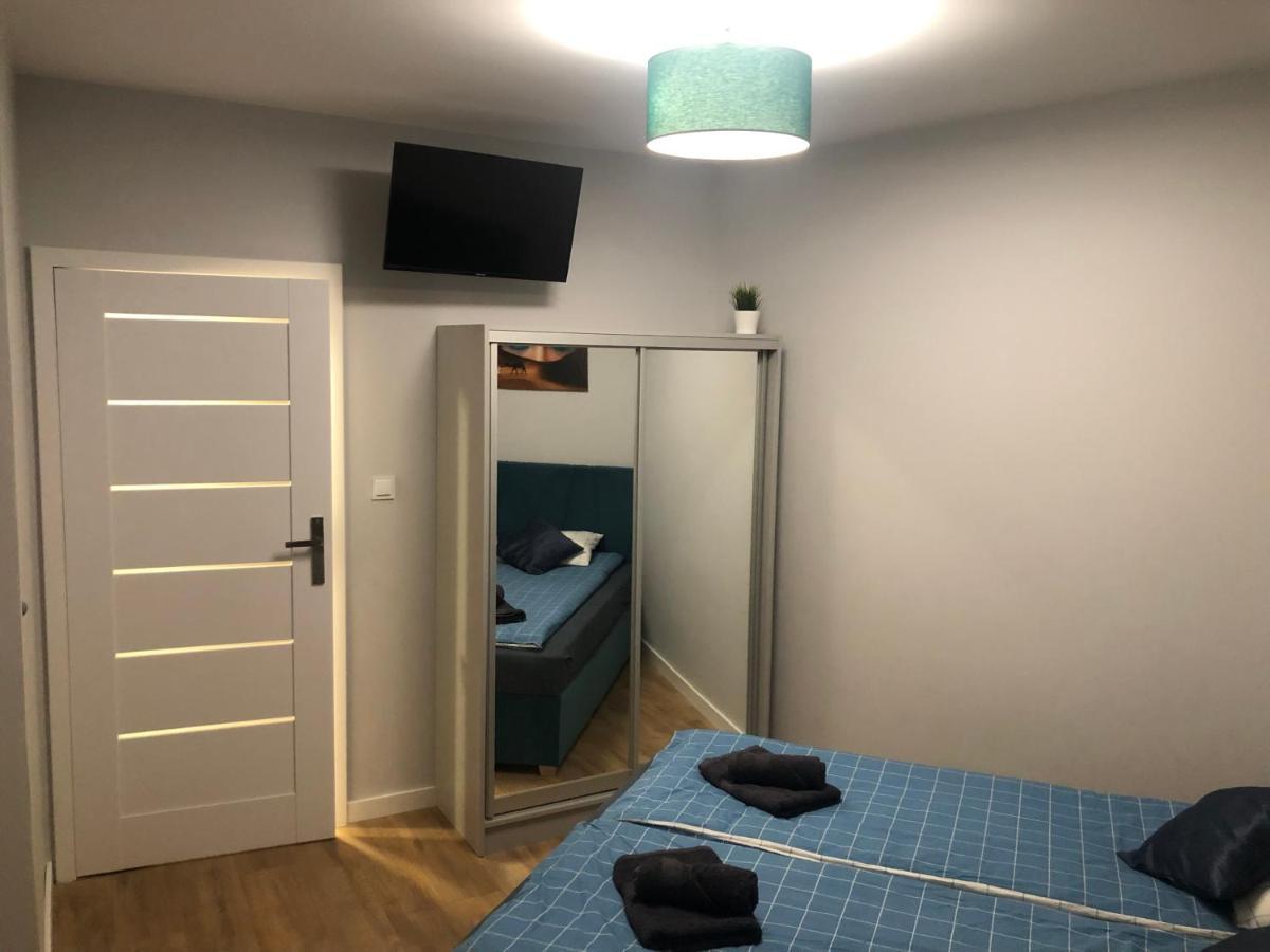 Klimatyzowany Apartament Egipt Z Sauna I Miejscem Parkingowym 凯尔采 外观 照片