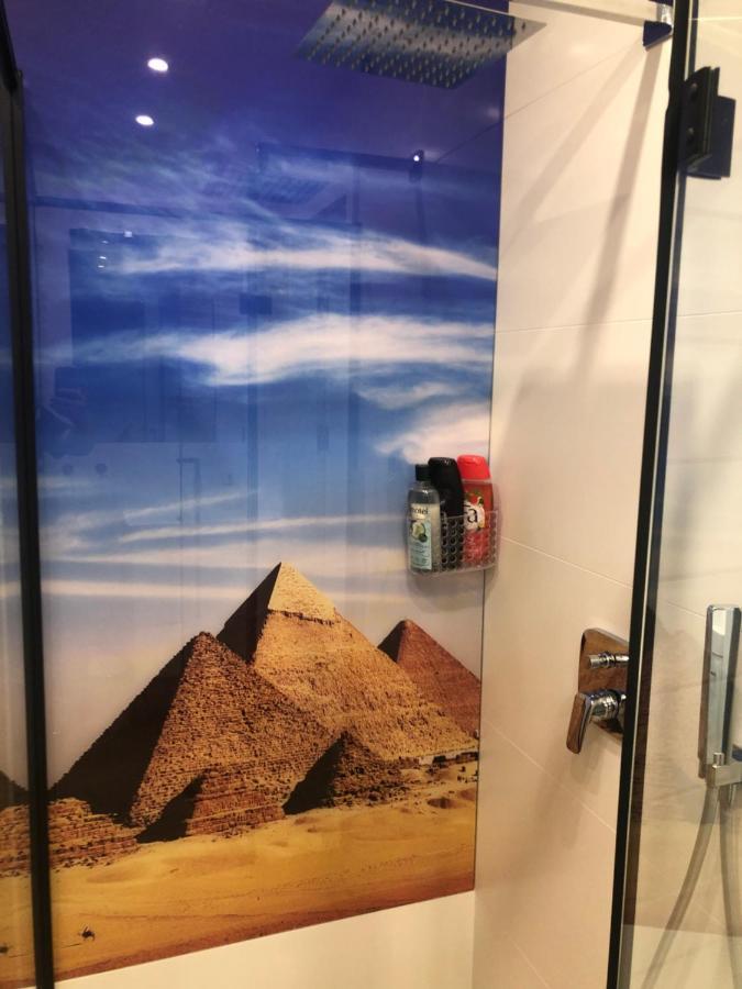 Klimatyzowany Apartament Egipt Z Sauna I Miejscem Parkingowym 凯尔采 外观 照片
